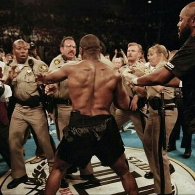 RafaelD27126842's profile picture. não há pacto entre leões 🦁🦁 e homens 🏋🏋 justiça é honra.......