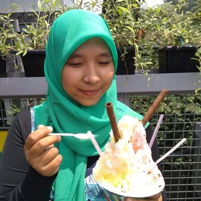 OhhAmelia's profile picture. bram bernadi's wife