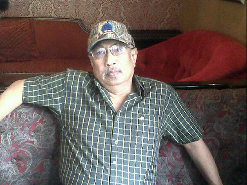 daddybams's profile picture. Aku adalah burung elang yang walaupun sendiri tetap terbang melayang-layang.