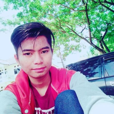Orangnya biasa aja tapi baik kok,yang mau berteman sama aku follow ya. | Wa 085774457039