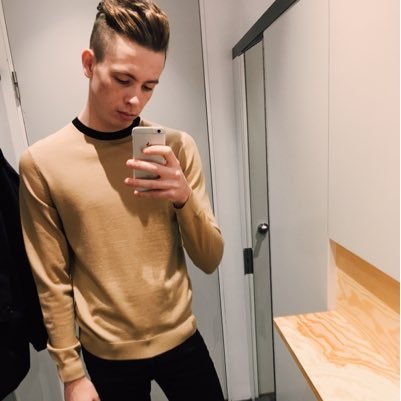 JoeWood02's profile picture. busy flying