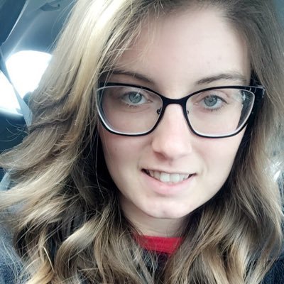 PSimoneee's profile picture. I'm Paulina Simone, I'm 22 years old I am graduating from college on May 17th, 2017 for Teaching.