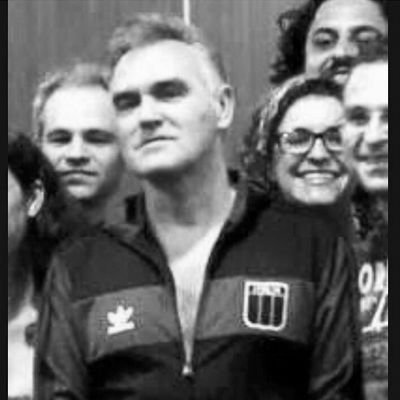 scotl4nd's profile picture. Retro gamer with outstanding legs.