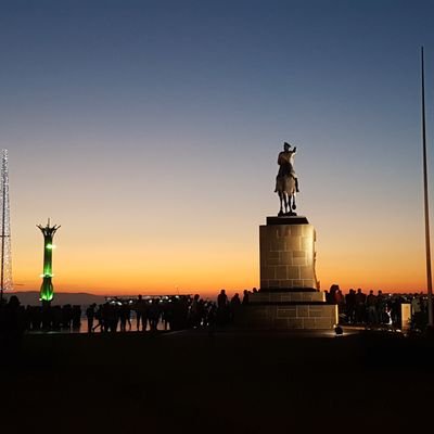 Zafer, Zafer benimdir diyebilenindir. Başarı ise,
Başaracağım diye başlayarak sonunda Başardım
diyebilenindir.  Mustafa Kemal ATATÜRK