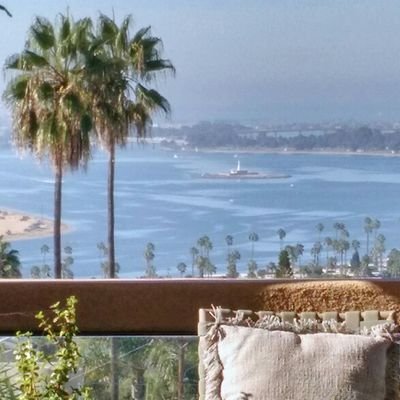 CADREBroker's profile picture. 