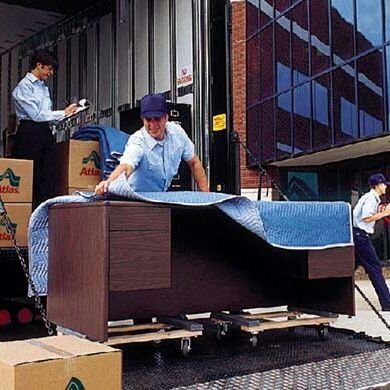 This is a moving company in California. Call us on 5595487141 for your move. We have 16ft 24ft,25ft box truck.
We go to anywhere in United States and Canada.