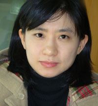 45살의 늦게 만학의 길을 가고있으며, 대학생의 소중한 두딸들이 있고, 색과 조화를 좋아하여. 디자인과그림에 흥미로워 합니다. 그래서 날마다의 그림(수채화)그리기를 희망하는...하지만,지극히 평범한 대한민국의 아줌마 입니다.