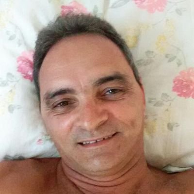 Empresário,que trabalha muito e exigente e que tem muita fé em Deus e mais que procurar ser justo com ser humano,Torcedor do ABC F.C.