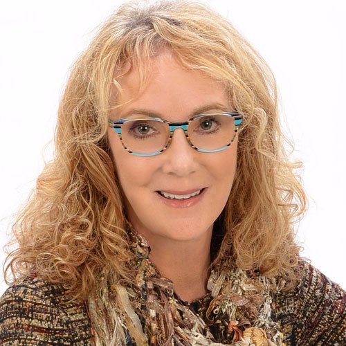 Confident body language, leadership, & public speaking skills. https://t.co/mCcIb4pgmD & Host of Autoimmune Hour - https://t.co/fB1AjUBk8K