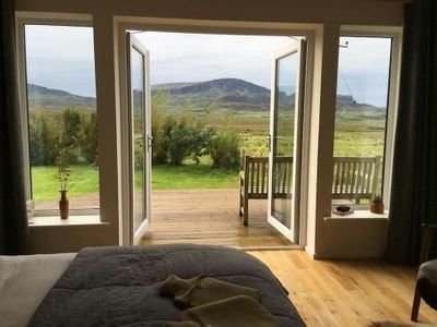 Modern and Contemporary luxury self catering  accommodation in Staffin on the beautiful Isle of Skye.