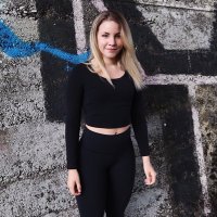 Lisa (@lisakfit) 's Twitter Profile