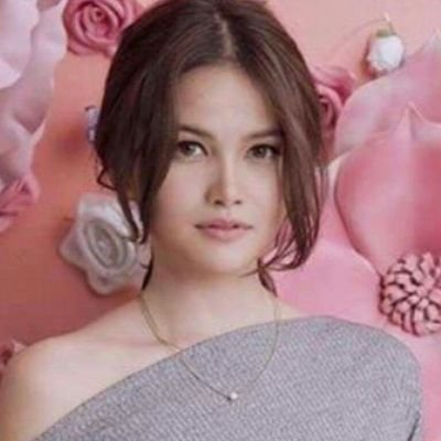 conidiolola's profile picture. simple