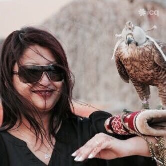 Nusrat51274794's profile picture. style