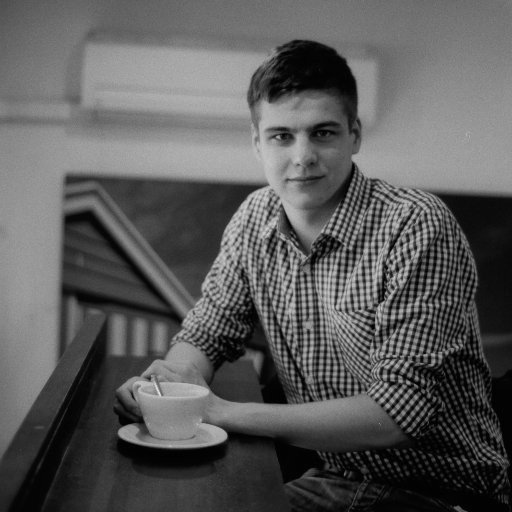 mypood's profile picture. Photographer, iOS Dev, Geek & Student