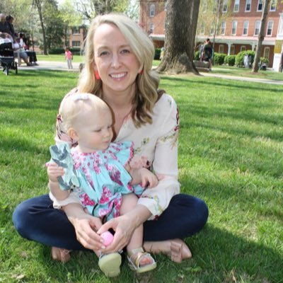 Wife, Mom to 👦🏼+👧🏼, juicing and smoothie enthusiast, short order cook, 🇬🇧by birth, healthy lifestyle obsessed.