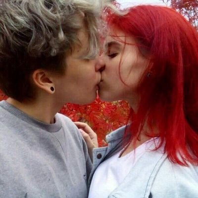 troye sivan💕 my chemical romance💕 lil peep💕 shameless💕 iggy azalea💕cardi b💕