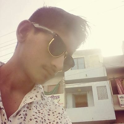 r_dakhan's profile picture. 