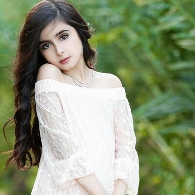أنا فانز واله السحيم أحبك موت يا أميرتي الصغيره💗💗