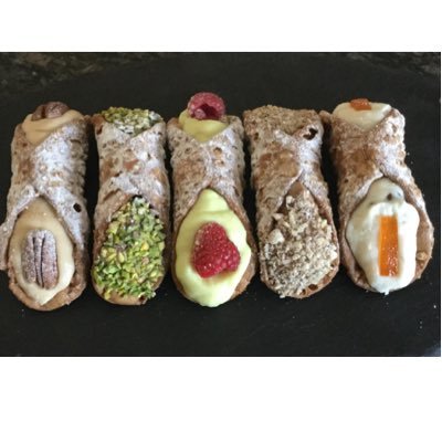 Want an OMG moment? Then try our cannoli!