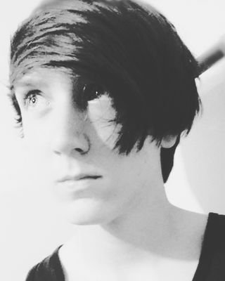 Johnnyboy2900's profile picture. I like Turtles
Instagram-datboijhonny