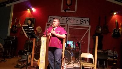 Retired from the US Navy after 21 years. Love to play Native flute and just beginning my flute making journey.