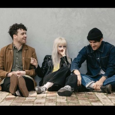 Twitter shenanigans for @paramore in the US since 2010. Run by Ari 🤘 BLM