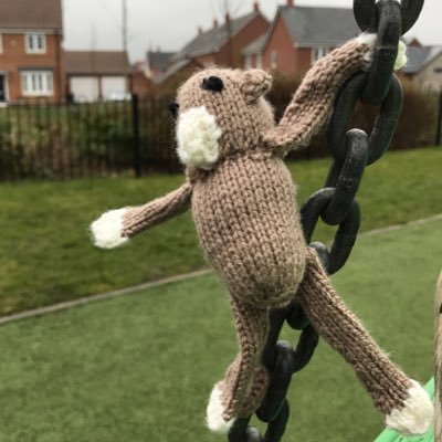 I #crochet #animals 🐾write #stories ✏️for sick/vulnerable #children 👧🏻🧒🏽 for #charity 💌Follow/share their #adventures here!🐾 managed by @okthenwhatsnext