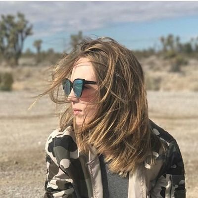 amanda,mais que uma youtuber uma amiga que mereçe um futuro perfeito e cheio de amor ! :D Amanda seguiu dia: 21/04/2017