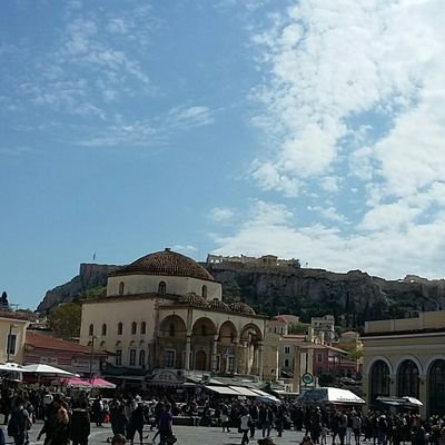 SANPERFANIO's profile picture. τα μυαλά μας πονανε