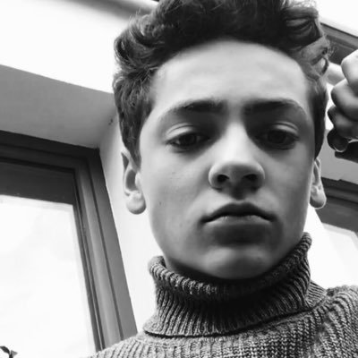 willymass1's profile picture. Musician & Athlete | Cours Florent | 16y | Insta : william.mass