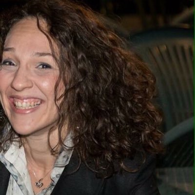 mom/wife/ bilingual Italian American freelance interpreter & translator/ editor/proofreader #carolinassweetcreations ➡️ ⬇️#instagram➡️ CarolinaAndTheKids ❤️