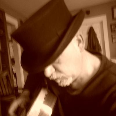 Singer/Songwriter playing #acoustic #folkrock with #blues #slideguitar. Check out my Soundcloud & YouTube channels and SUBSCRIBE!
🎶 https://t.co/BsRHECx95C 🎶❄#RESIST❄