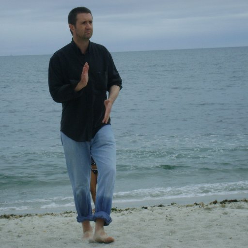 MIDOTOO17's profile picture. Spurs fan & pragmatic Socialist