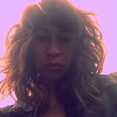 i_chelseaaa's profile picture. "llorando pero aquí estoy LOL" @LizzJEsco