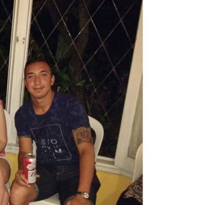 TadeoRoll's profile picture. https://t.co/mrU8g5Fp0P 
Periodista deportivo 
Pseudo percusionista 🥁🇧🇷🇯🇲 #sambareggae 
Socio del CABJ y peronista 💙💛💙✌🏽