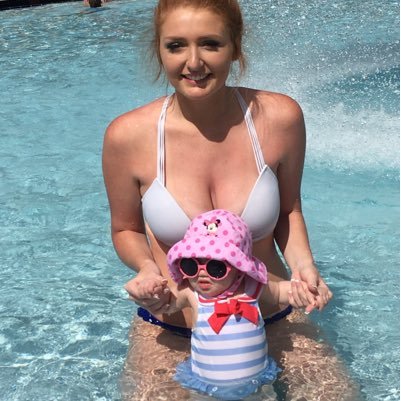 Mommy to Ellie Marie. ❤️