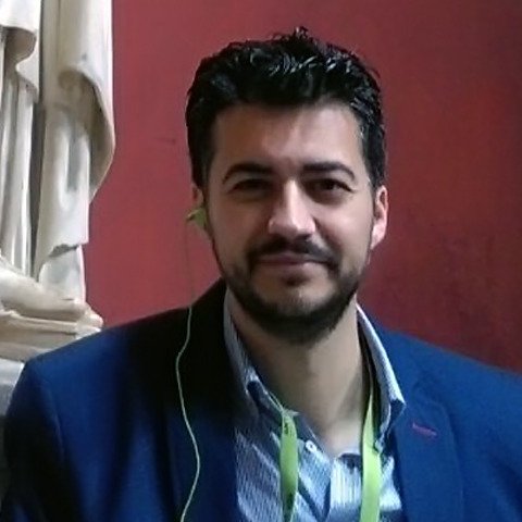 Mediador de Seguros Titulado,
especialista en el asesoramiento a empresas y particulares en materia de seguros.