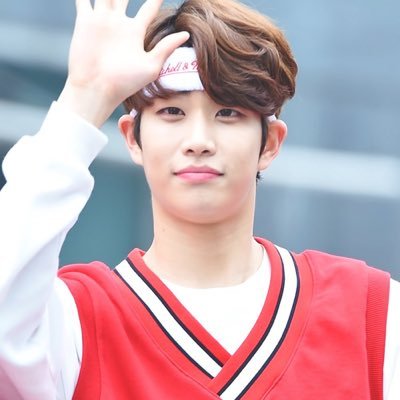 sweatbandmj's profile picture. you know who it is ( @offclkmj if ur dumb)