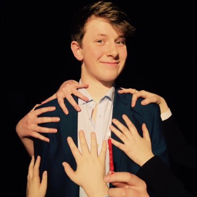 2k17Drama's profile picture. A-level drama group at Warminster School ✨