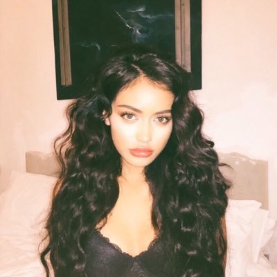 rpglyna's profile picture. 