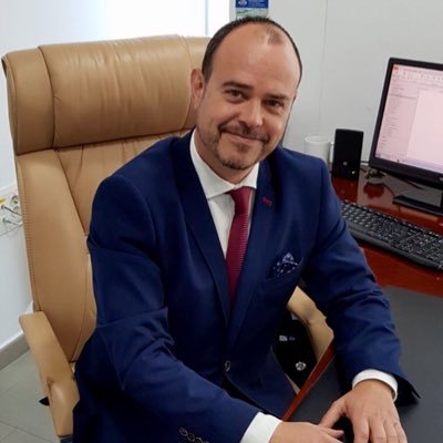 Abogado y Economista, consultor GRC, centrado en la empresa, las nuevas tecnologías, la gestión del conocimiento, la creación de valor y la innovación.