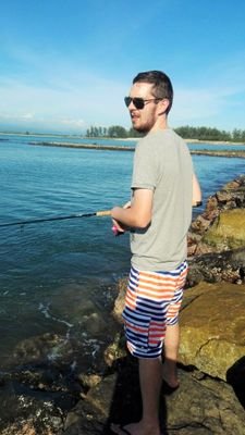 Ruben_vanBeek's profile picture. Werkt voor de @Vissersbond
Contact: rvanbeek@vissersbond.nl