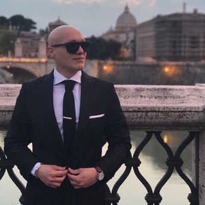 • Per Aspera ad Astra •#ministerodellagiustizia #italy - #rome #law #doctor 📚 #lumsa 🎓 ; From #cittadicampagna - #italy🇮🇹 🆎🔟🔝 #influencer 🇮🇹🔴⚫️✋🏻😎♋️