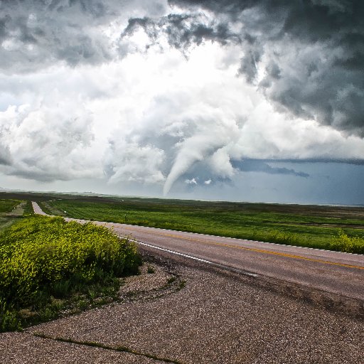 Collecting severe weather across the Canadian Prairies. #MBstorm #SKstorm #ABstorm @brenden_wx