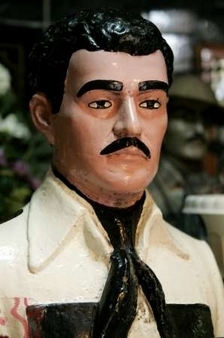 FalseGod's profile picture. Sun&Sons™