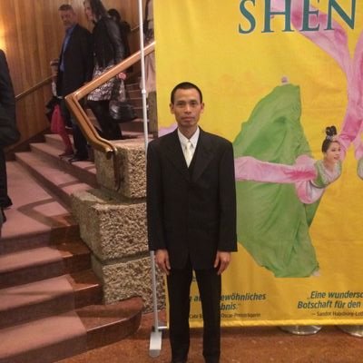 ThanhvLong's profile picture. 