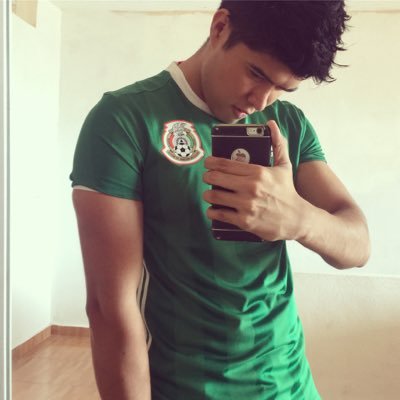 YoSoyTobby's profile picture. Odio el frío | Deadpoolieber | Rayado | Mercadólogo | Inglés, español e italiano | 1993 crew.