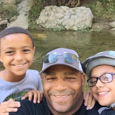 Derrick Barnes Profile