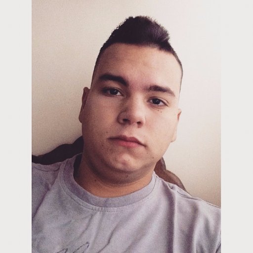 Licenciado en formación, Relaciones Industriales de la Facultad de Ciencias Económicas y Sociales de la Universidad de Carabobo. Influyente en mis ideales.