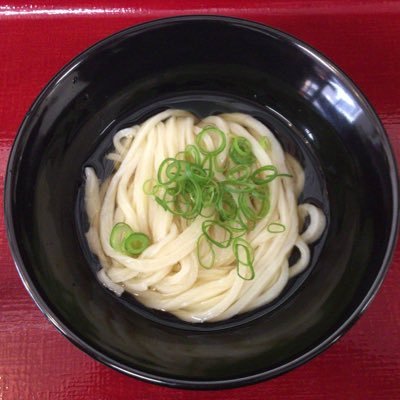 香川県のうどんの歴史をひたすら調べています。さぬきうどん未来遺産プロジェクト所属ライター、ブラタモリさぬきうどん回案内人、空飛ぶスパゲッティ・モンスター教信者、手廻し愛好者。そろそろ研究者を名乗ってはどうかとたまに言われるのですが、何も発表してないからただ調べてるだけの人です💉💉💉💉💉